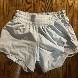 Lululemon Hotty Hot inseam 4’ size 2 light blue
